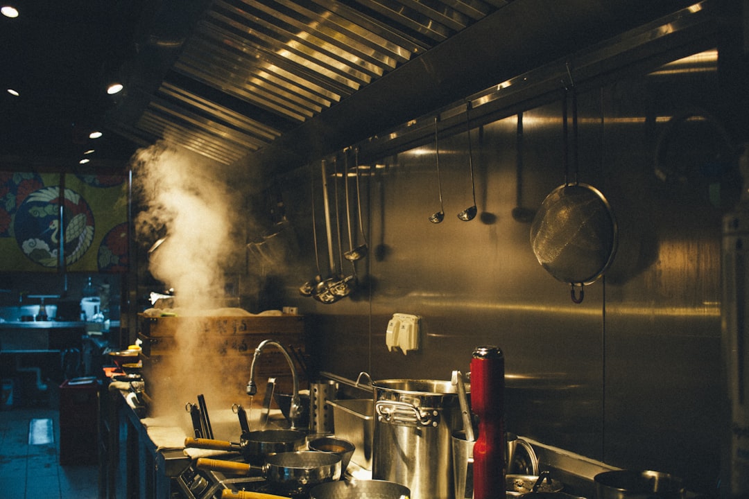 Cocina profesional de restaurante